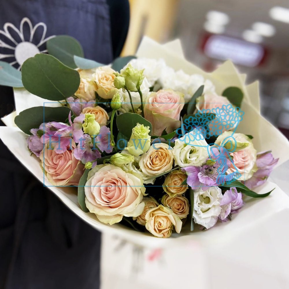 Букет цветов из: Лизиантусы, Альстромерии и Розы